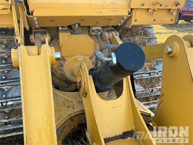 CAT D6 Bulldozer på larvebånd