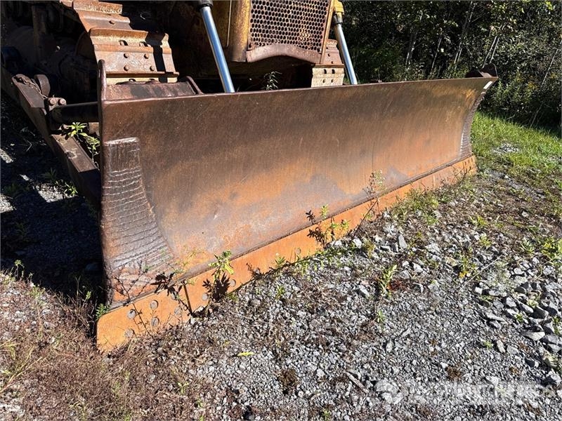 CAT D6 Crawler Dozer Pásové dozery