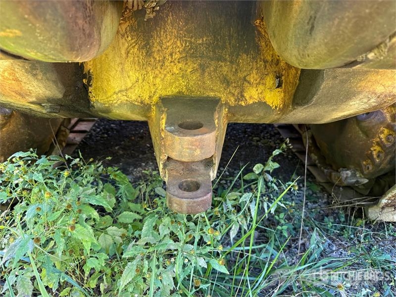CAT D6 Crawler Dozer Pásové dozery