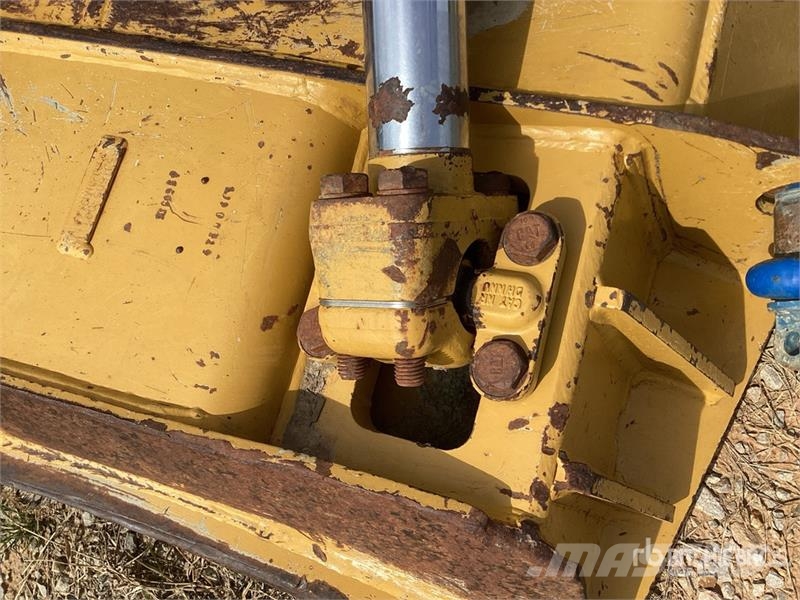 CAT D6 LGP Buldožerji goseničarji