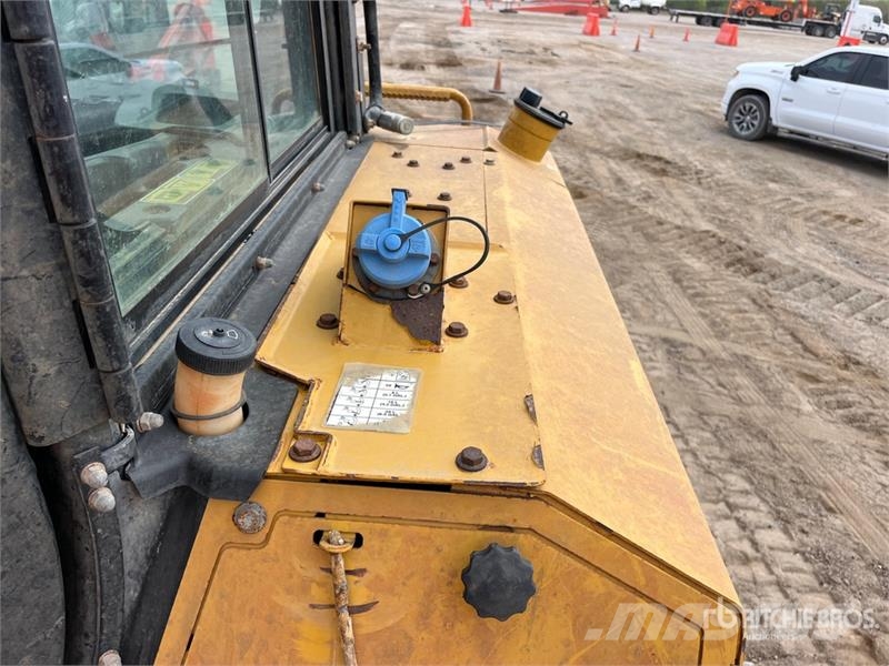 CAT D6 LGP Buldožeri gusjeničari