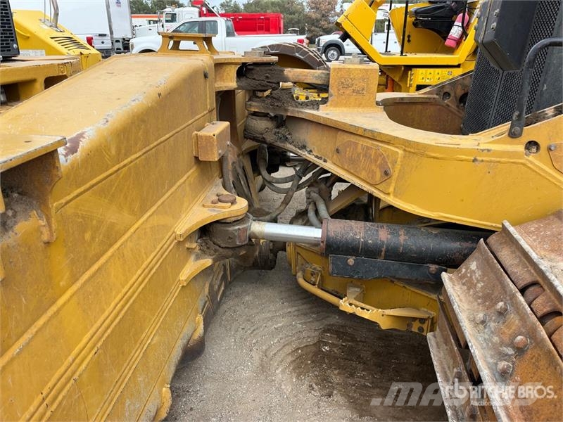 CAT D6 LGP Buldožeri gusjeničari