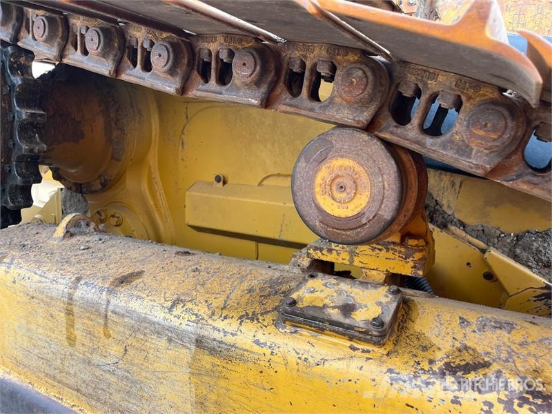 CAT D6 LGP Buldožeri gusjeničari