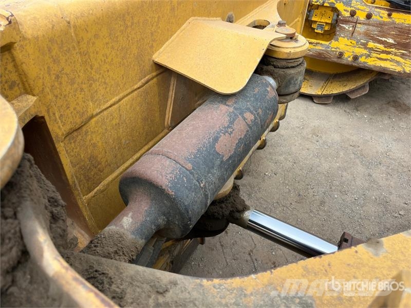 CAT D6 LGP Buldožeri gusjeničari