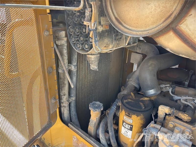 CAT D6K2 LGP Crawler Dozer Dozers - Tratores rastos