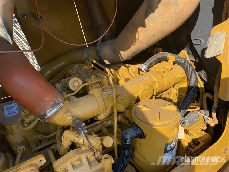 CAT D6K2 LGP Crawler Dozer Buldožerji goseničarji