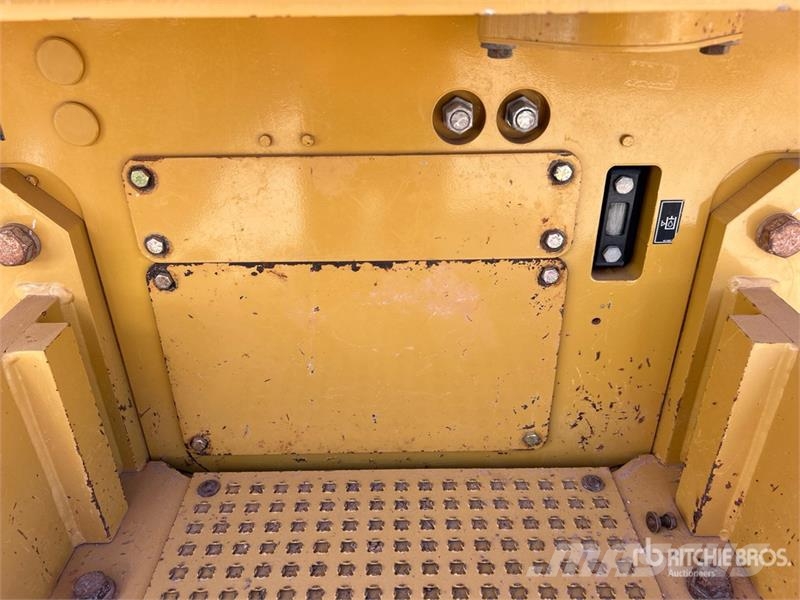 CAT D6K2 LGP Crawler Dozer Kāpurķēžu buldozeri