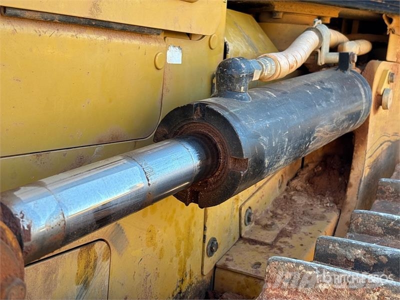 CAT D6K2 XL Crawler Dozer Kāpurķēžu buldozeri