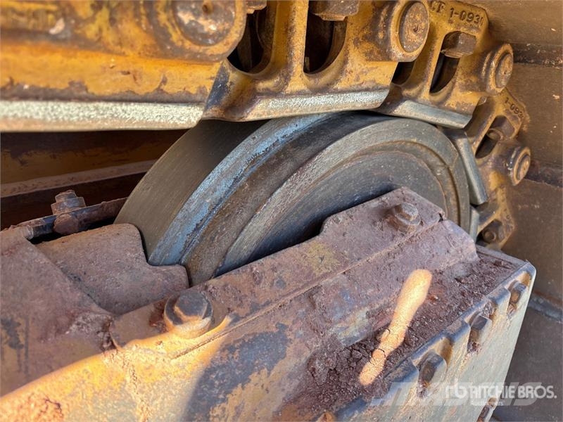 CAT D6K2 XL Crawler Dozer Kāpurķēžu buldozeri