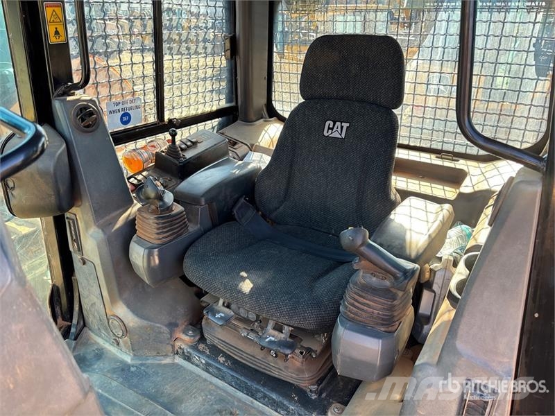 CAT D6K2 XL Crawler Dozer Kāpurķēžu buldozeri