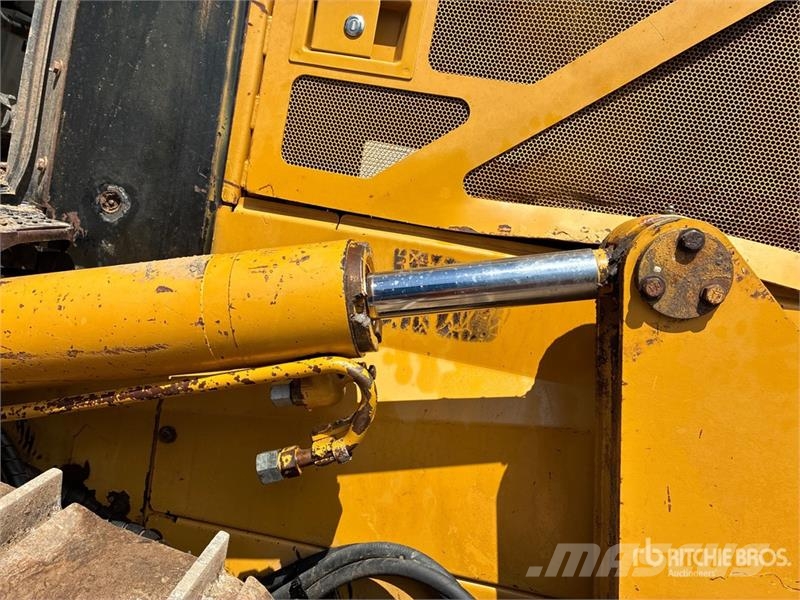 CAT D6N LGP Crawler Dozer Buldožeri guseničari