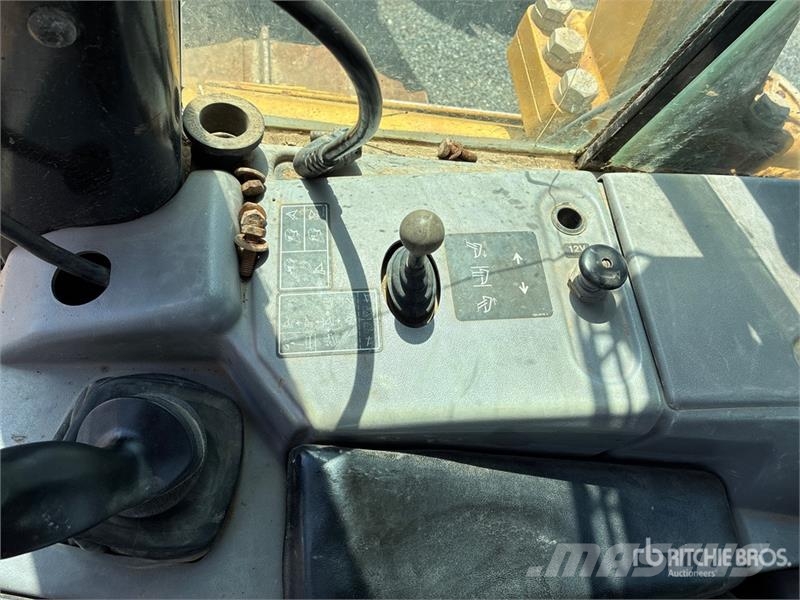 CAT D6N LGP Crawler Dozer Buldožeri guseničari