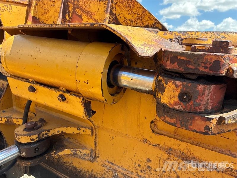 CAT D6N LGP Crawler Dozer Buldožeri guseničari