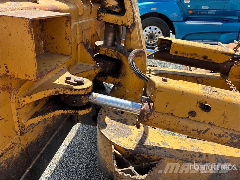 CAT D6N LGP Crawler Dozer Buldožeri guseničari