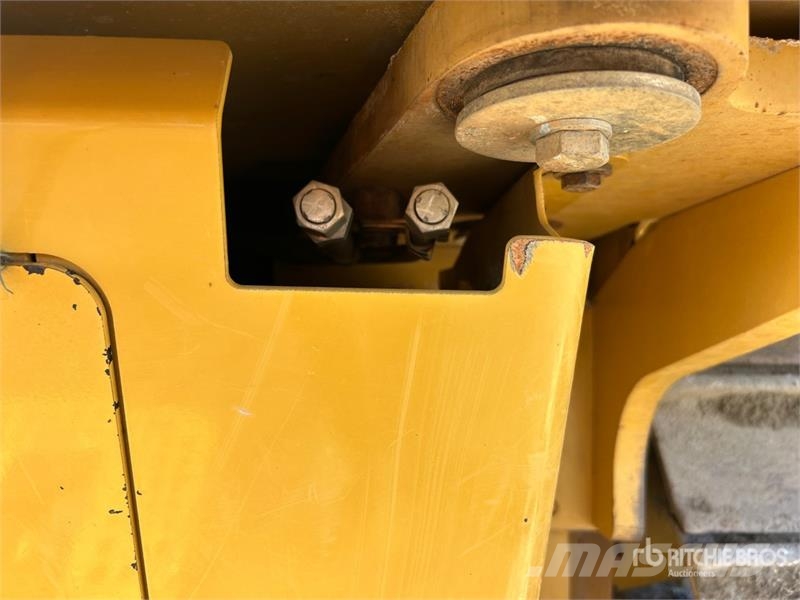 CAT D6N LGP Crawler Dozer Buldožerji goseničarji