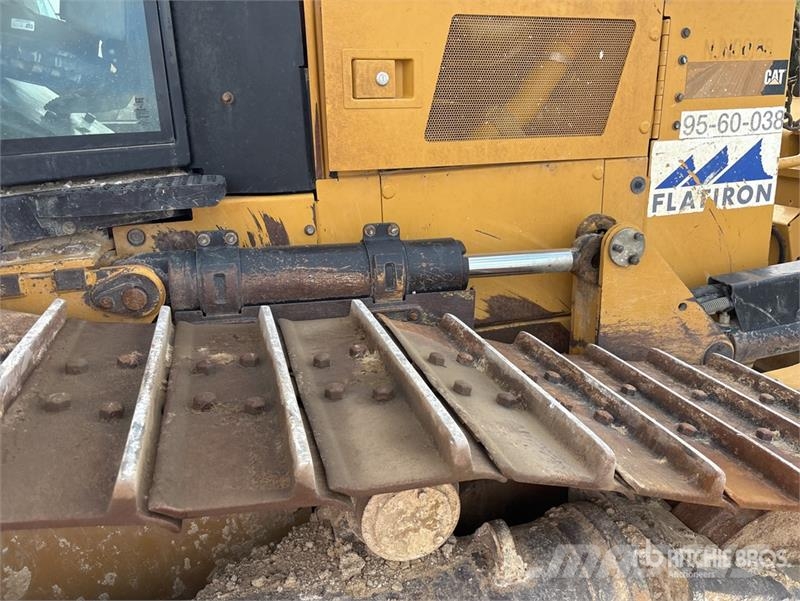 CAT D6N XL Bulldozer på larvebånd