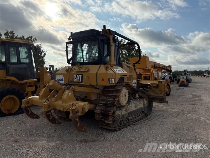 CAT D6N XL Bulldozer på larvebånd