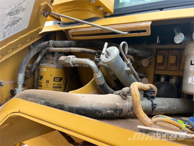 CAT D6N XL 크롤러 도저