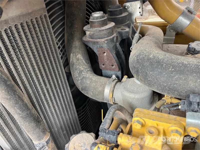 CAT D6N XL 크롤러 도저