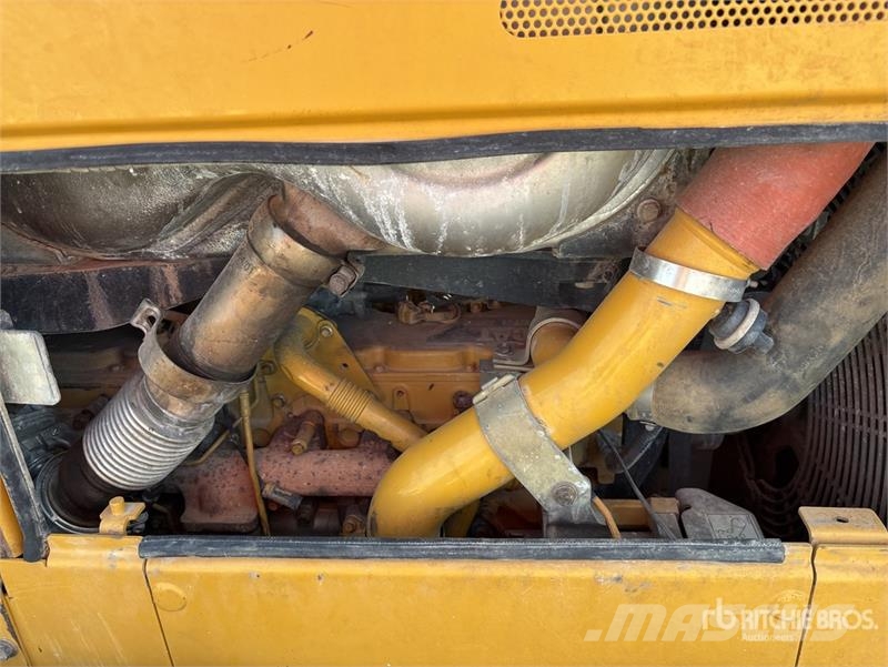 CAT D6N XL Bulldozer på larvebånd