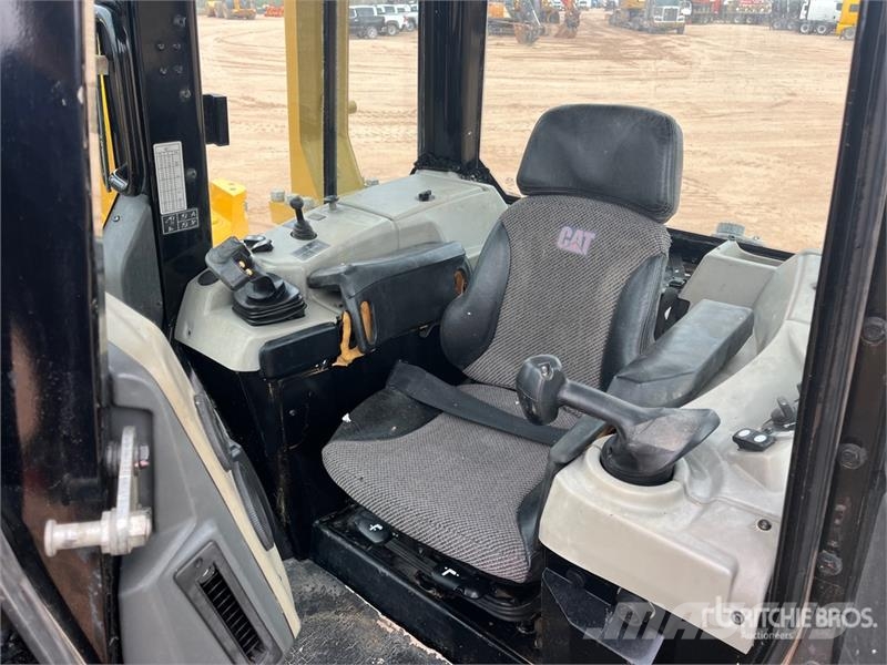 CAT D6N XL 크롤러 도저