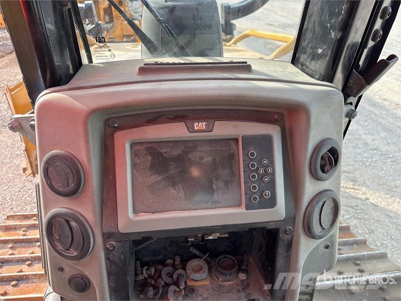 CAT D6N XL Bulldozer på larvebånd