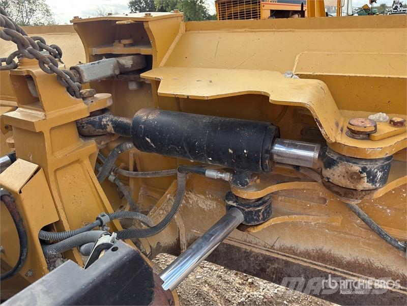 CAT D6N XL Bulldozer på larvebånd