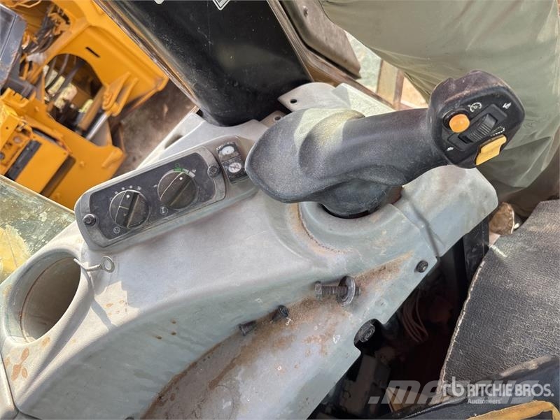 CAT D6N XL Bulldozer på larvebånd