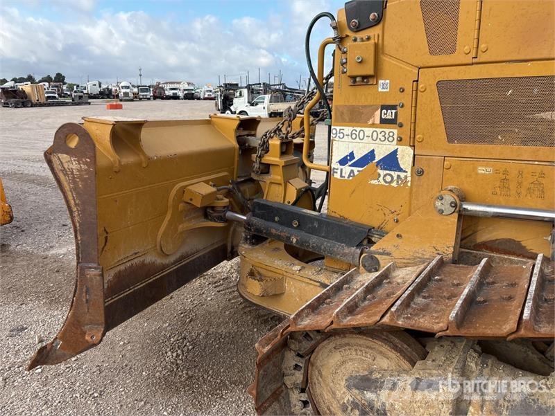 CAT D6N XL Bulldozer på larvebånd