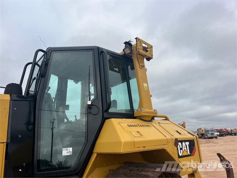 CAT D6N XL 크롤러 도저
