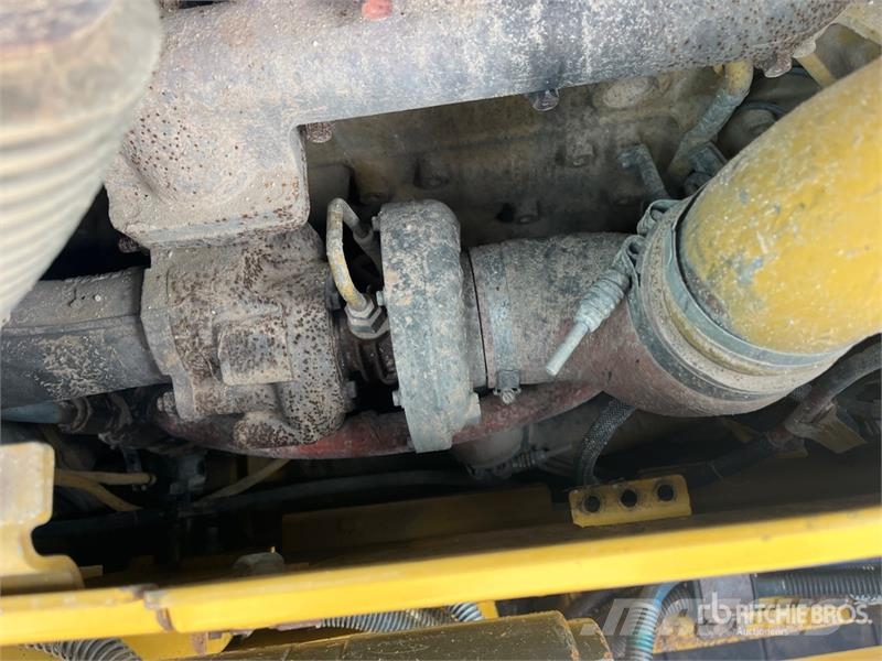 CAT D6N XL 크롤러 도저