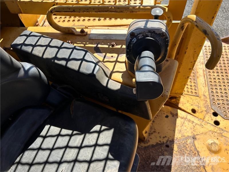CAT D6R XL Spycharki gąsienicowe