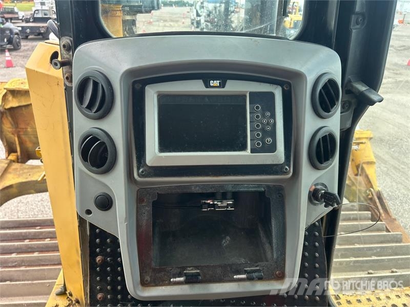 CAT D6T Crawler Dozer Buldooserid