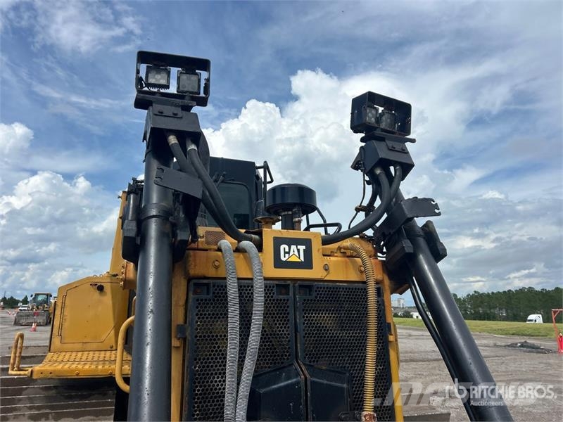 CAT D6T Crawler Dozer Buldooserid