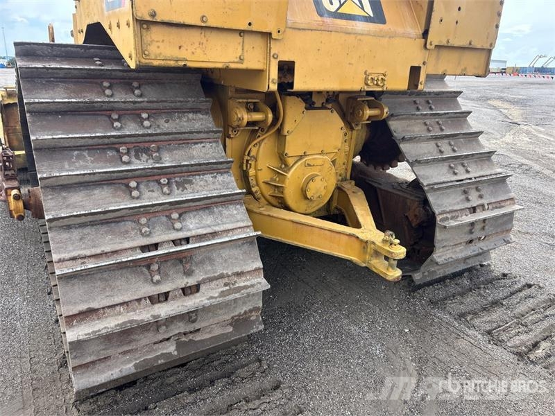 CAT D6T Crawler Dozer Buldooserid