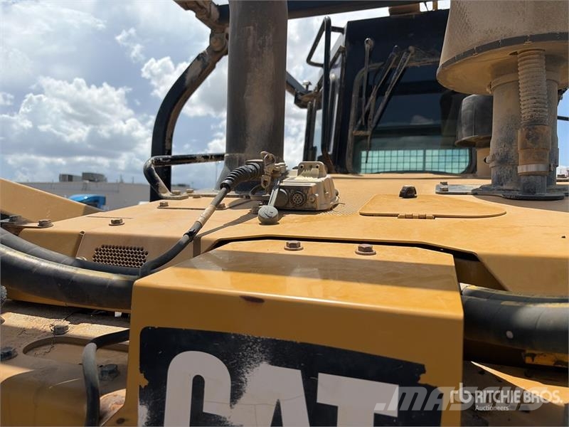 CAT D6T XW Crawler Dozer Buldozere pe senile