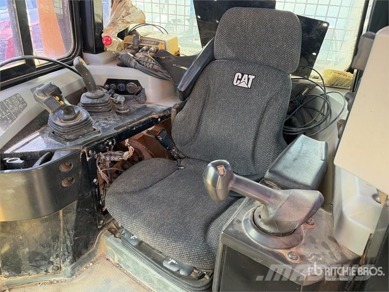 CAT D6T XW Crawler Dozer Buldozere pe senile