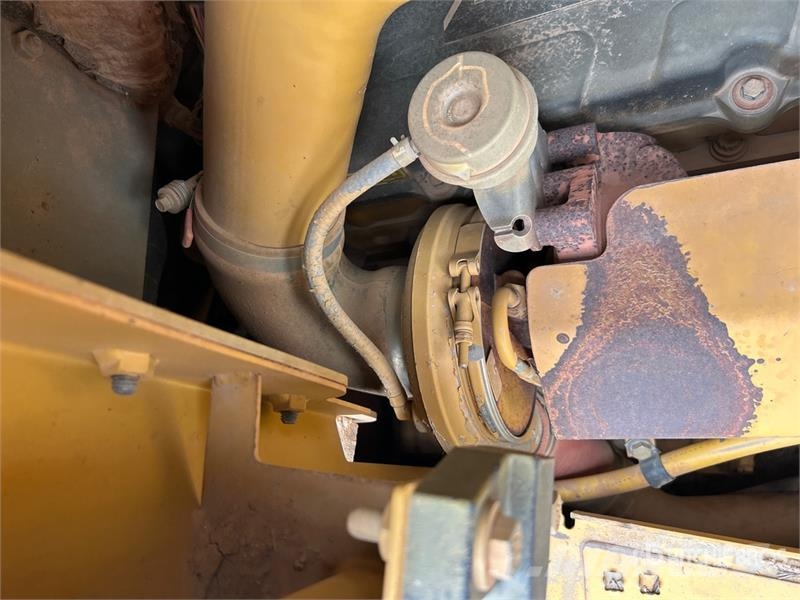 CAT D6T XW Crawler Dozer Kāpurķēžu buldozeri