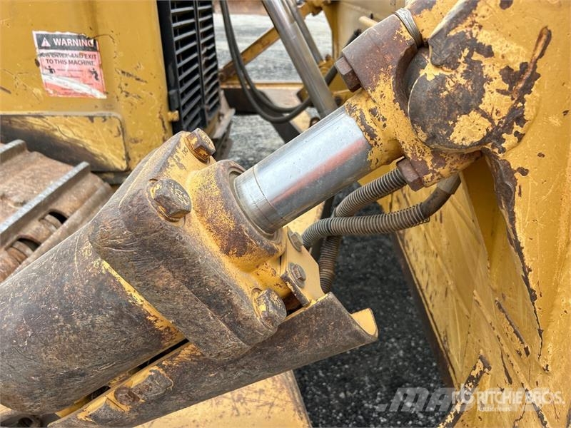 CAT D6T XW Crawler Dozer Kāpurķēžu buldozeri