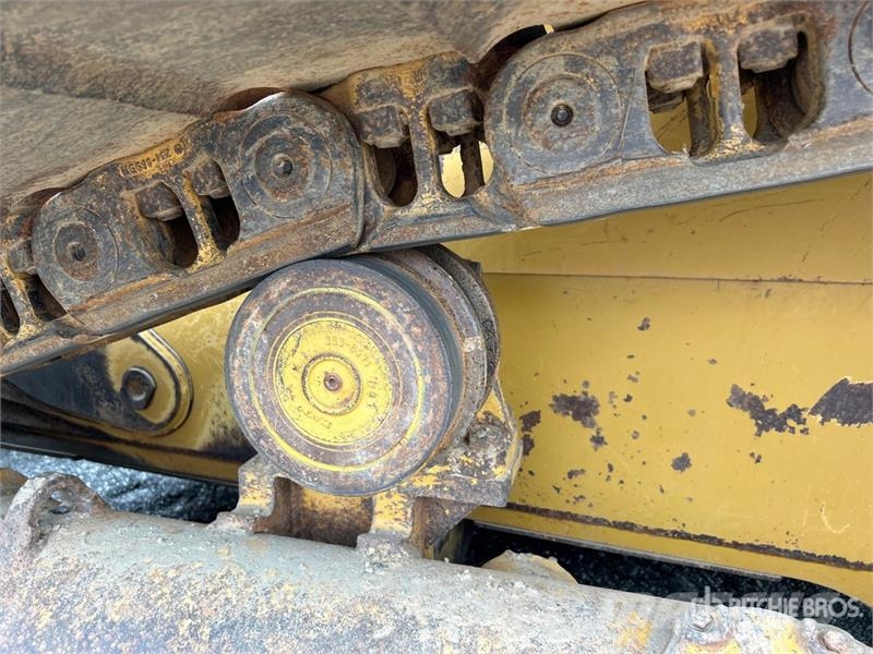 CAT D6T XW Crawler Dozer Kāpurķēžu buldozeri