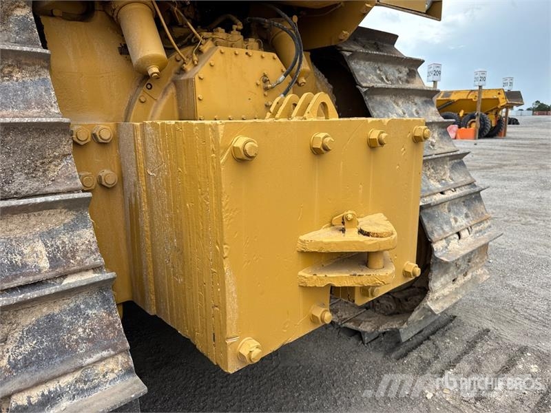 CAT D8L Bulldozer