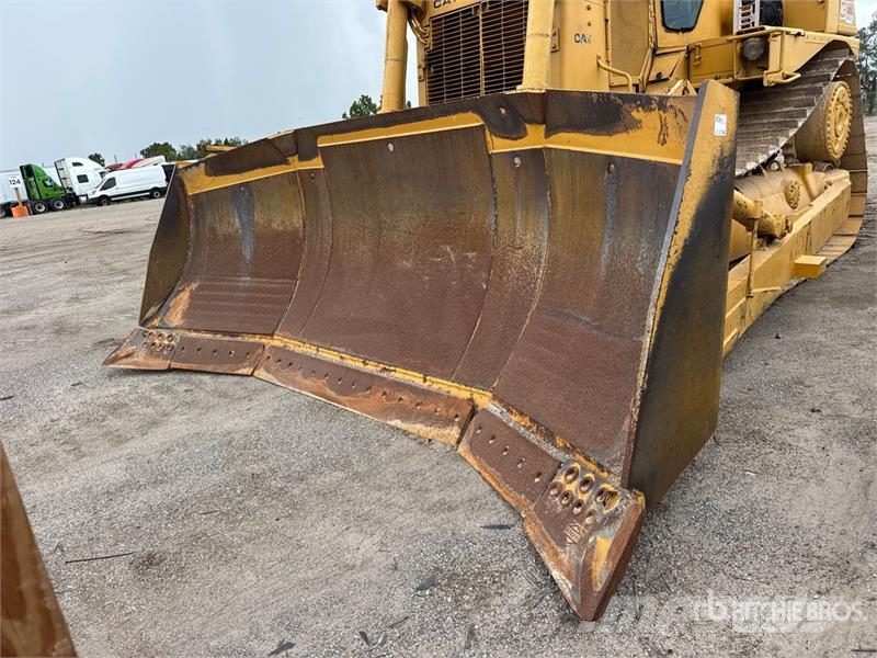 CAT D8L Bulldozer