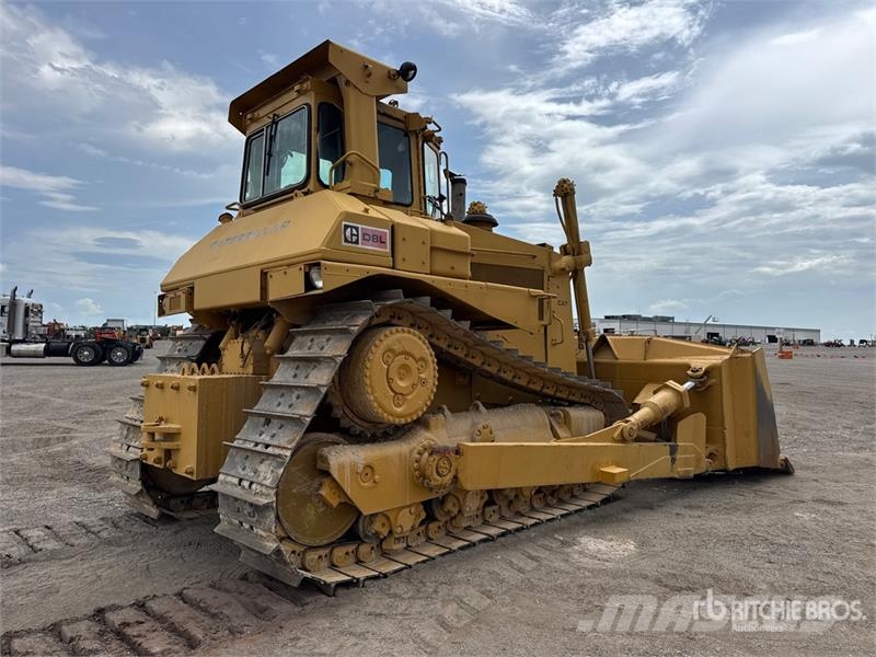 CAT D8L Bulldozer