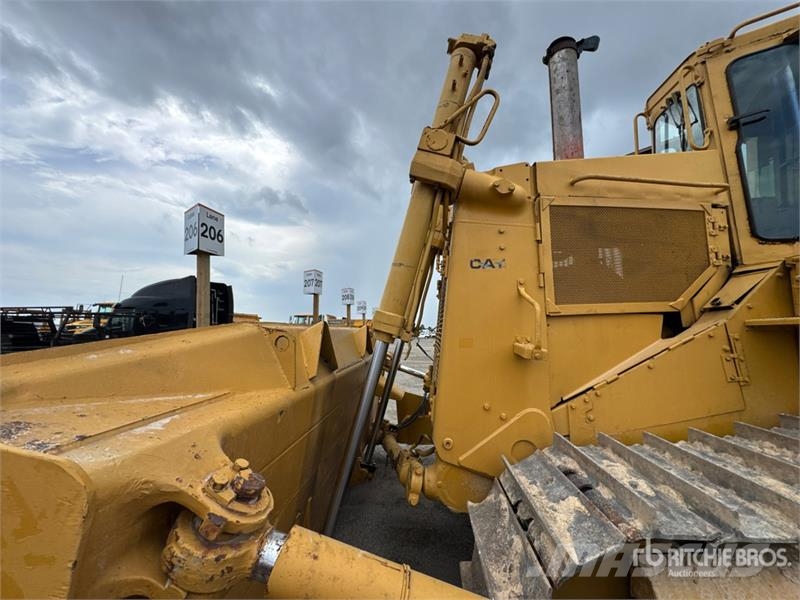 CAT D8L Bulldozer