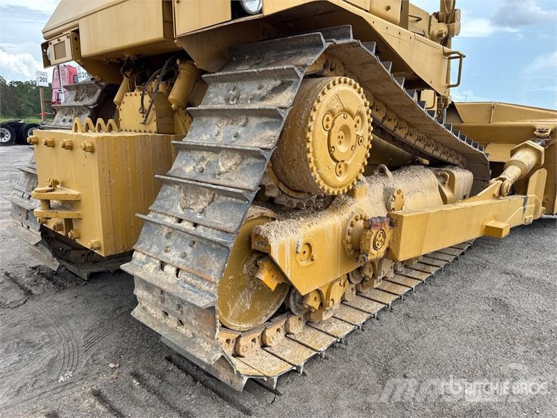 CAT D8L Bulldozer