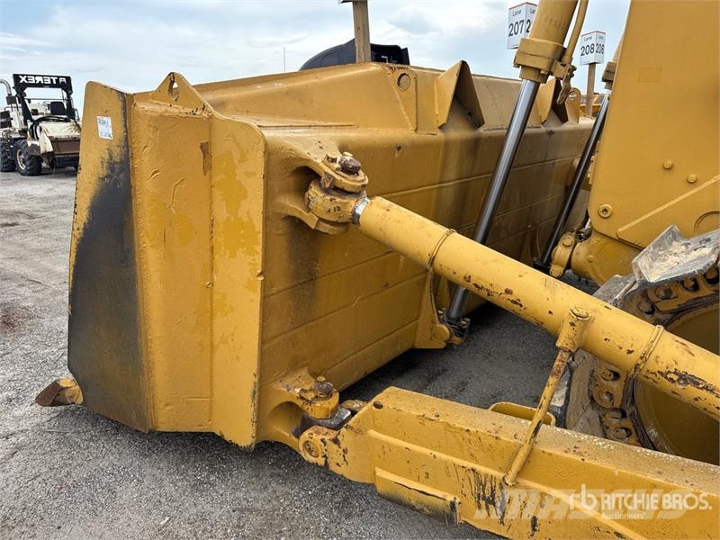 CAT D8L Bulldozer
