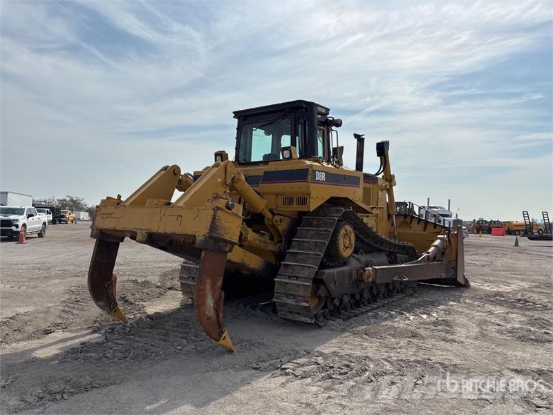 CAT D8R Buldožeri guseničari