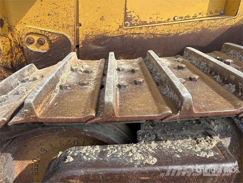 CAT D8R Buldožeri guseničari