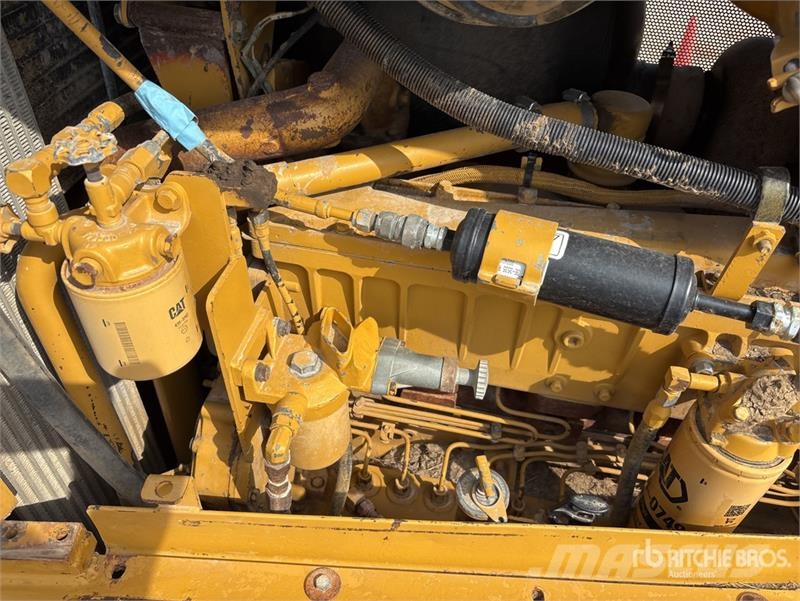 CAT D8R Series II Crawler Dozer Crawler dozers