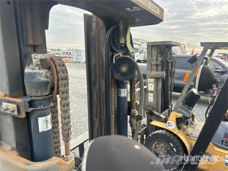 CAT EC20KS 3400 lb Pneumatic Tire Forklift Šakiniai krautuvai - Kita